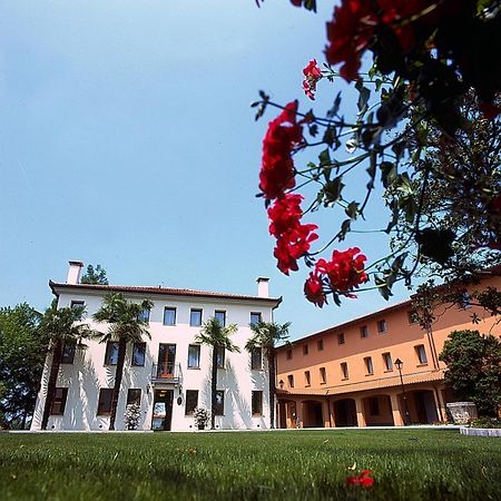 Hotel Dall'Ongaro Ghirano エクステリア 写真