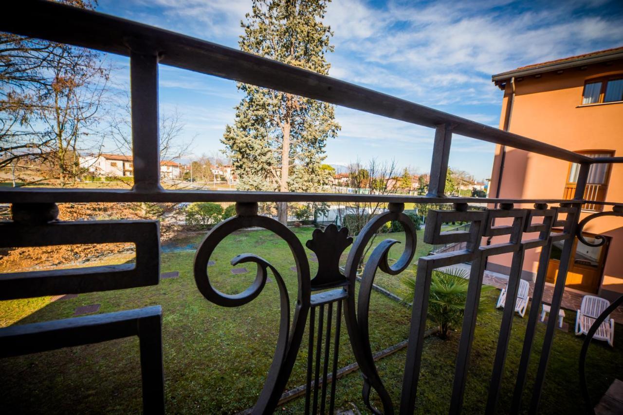 Hotel Dall'Ongaro Ghirano エクステリア 写真