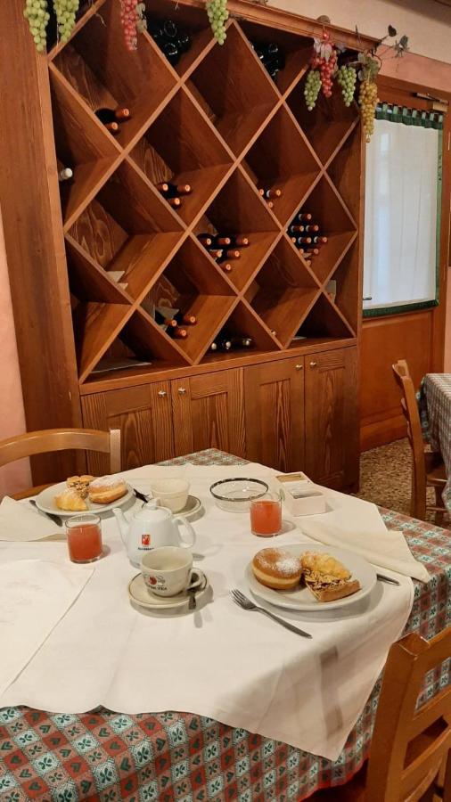 Hotel Dall'Ongaro Ghirano エクステリア 写真