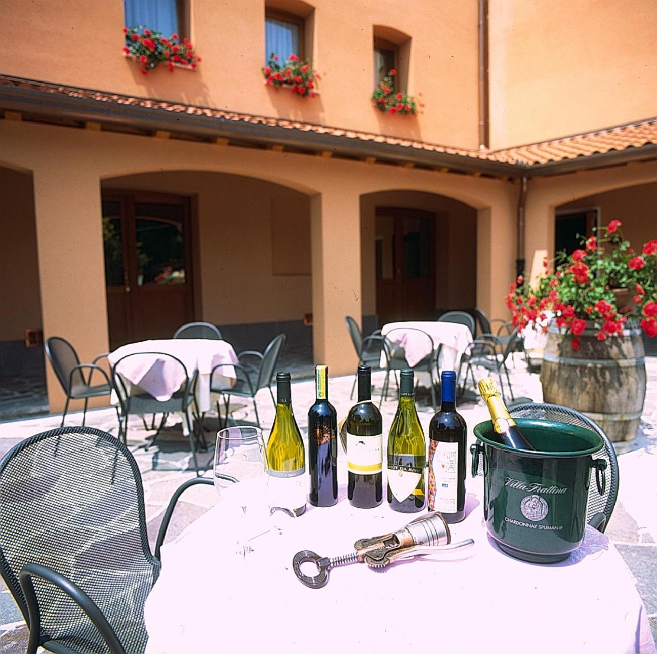 Hotel Dall'Ongaro Ghirano エクステリア 写真